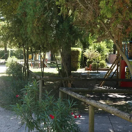 캠핑 푸지나 캠프장