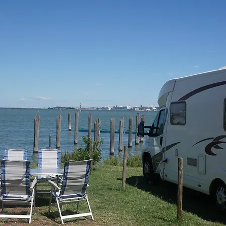 مكان تخييم مخيم فوسينا مالكونتينتا